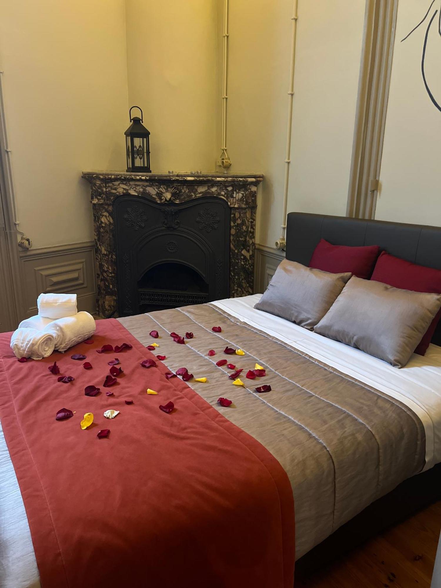 Serenata Hotel & Hostel Коїмбра Екстер'єр фото